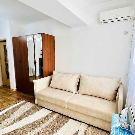 Evita Apartment Bishkek Exterior photo